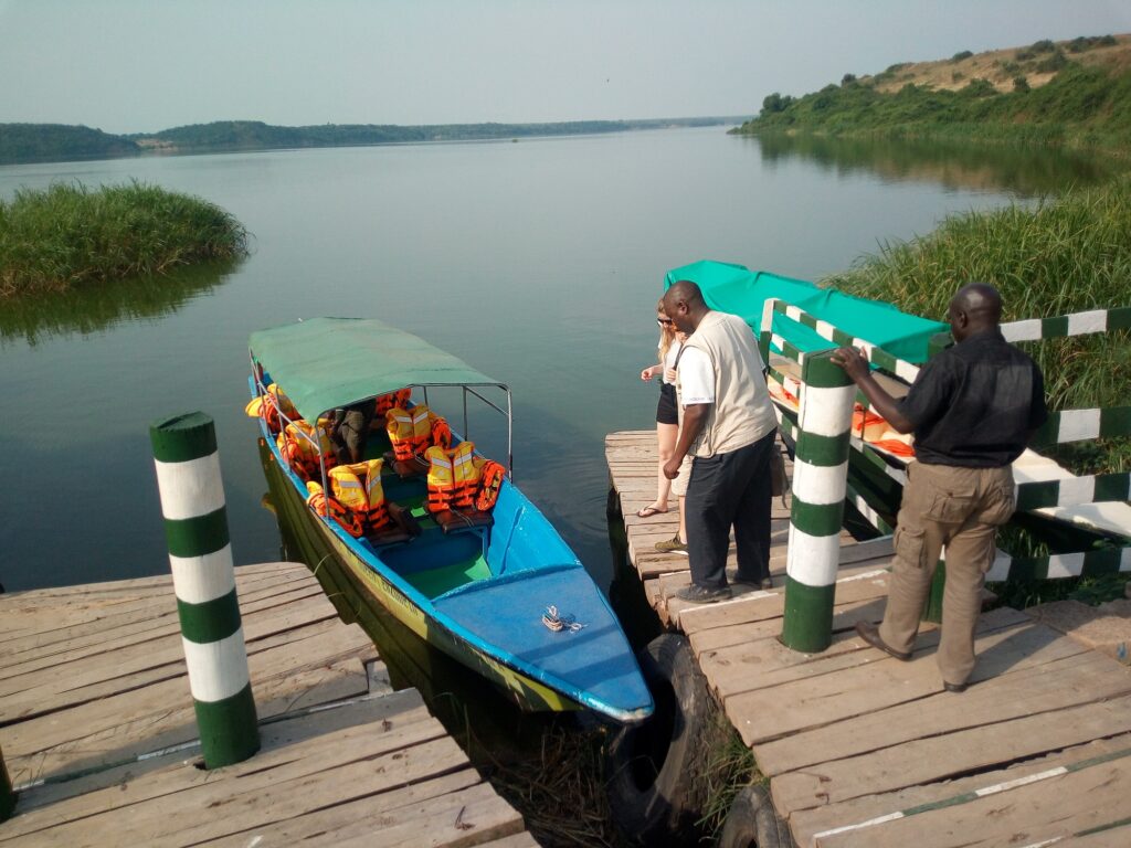 oat cruise on Kazinga channel